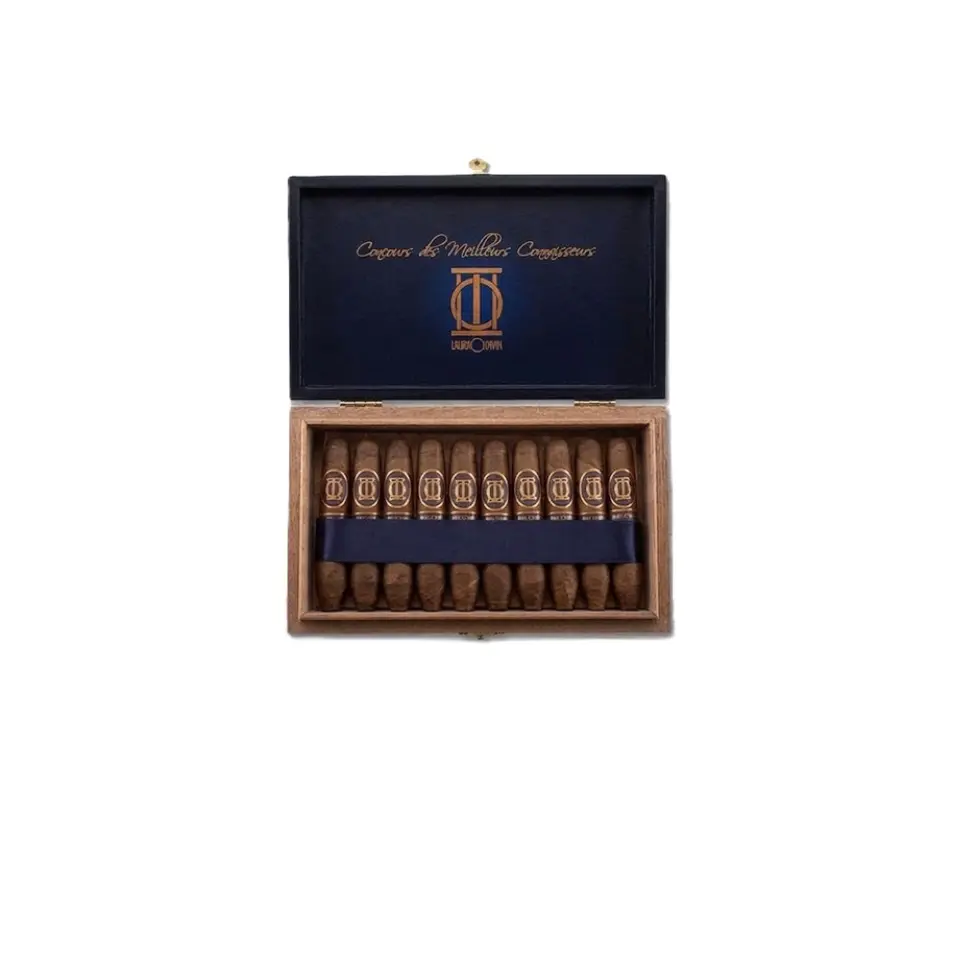 Laura Chavin Concours Perfecto - Box of 10 Cigars 